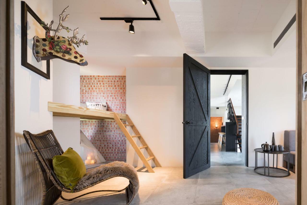 Black House Yilan Exterior foto